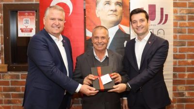 Mahallelerimizin sesi, yerel yönetimlerin en önemli paydaşları olan kıymetli muhtarlarımızla
